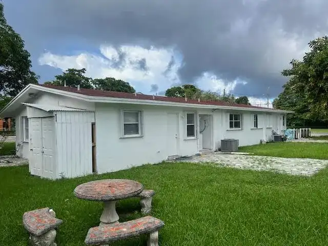 106 NW 12TH Avenue # 2, Dania Beach FL 33004
