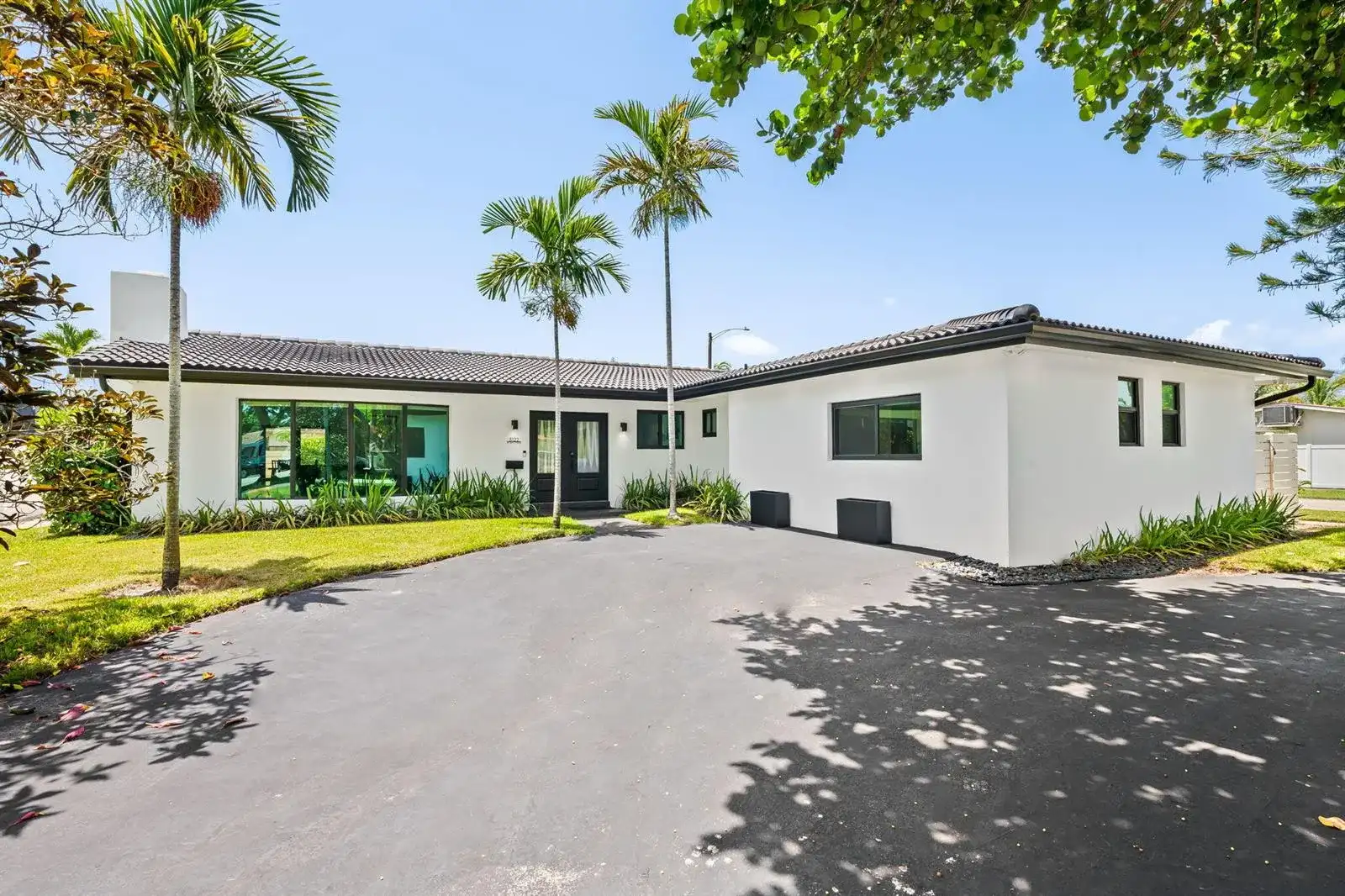 5122 CLEVELAND Street, Hollywood FL 33021