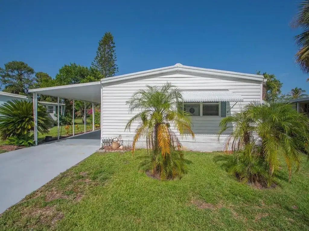 42 Village Lane, Jensen Beach FL 34957