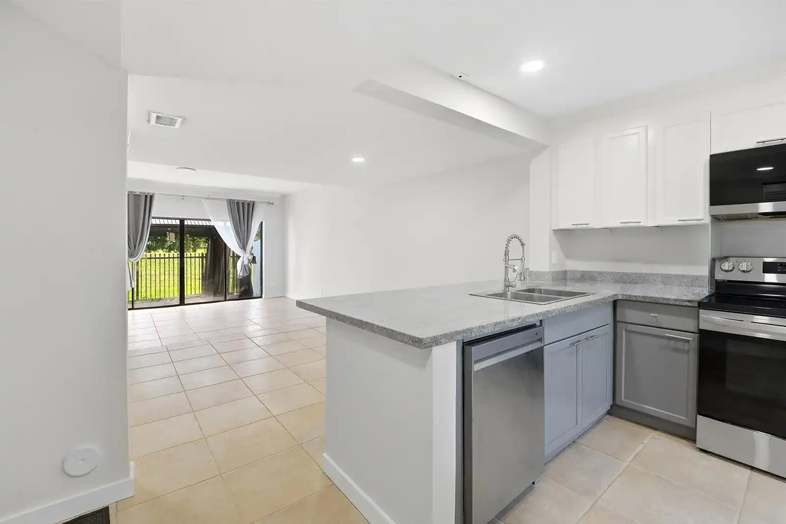 642 NE 195th Street, Miami FL 33179