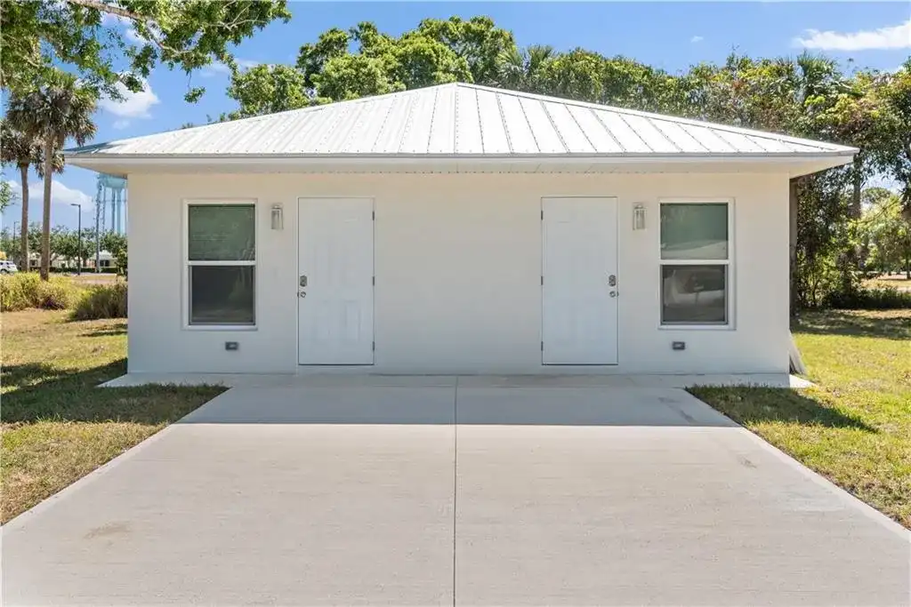 4576 30TH Avenue, Vero Beach FL 32967