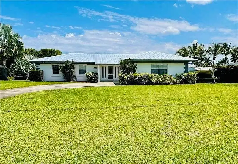 416 SE Naranja Avenue, Port St. Lucie FL 34983
