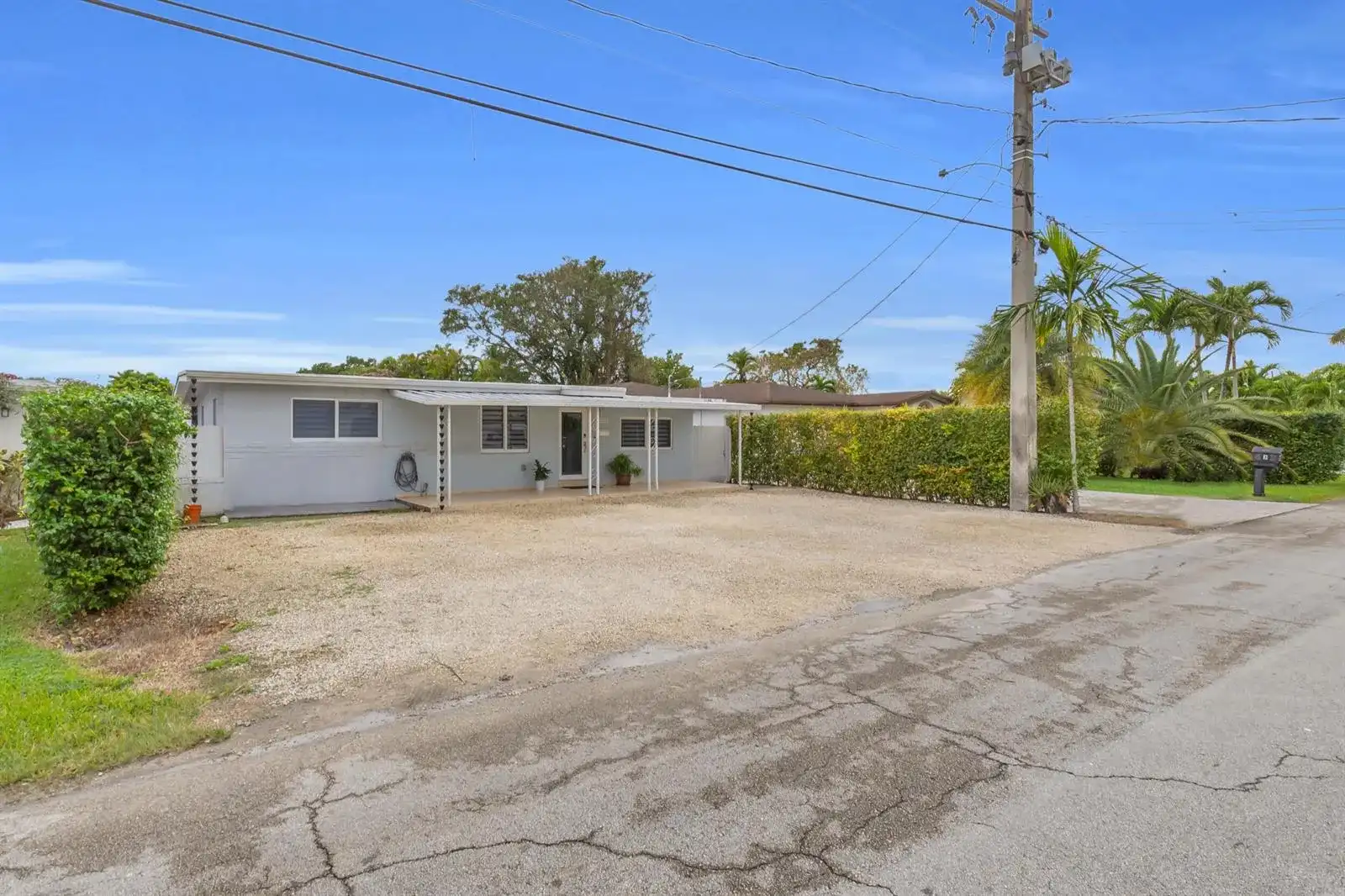 6350 SW 32ND Street, Miami FL 33155