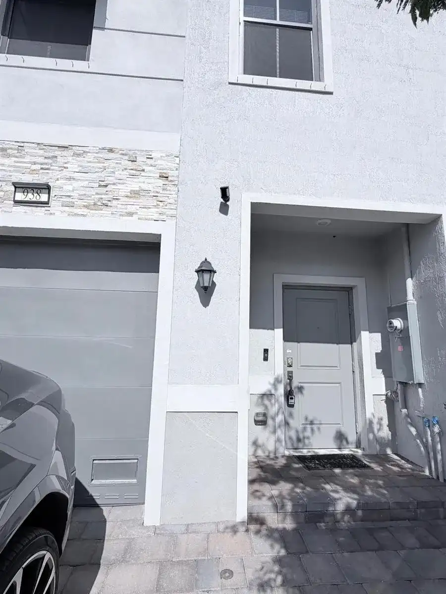 938 NW 3RD Terrace, Pompano Beach FL 33060