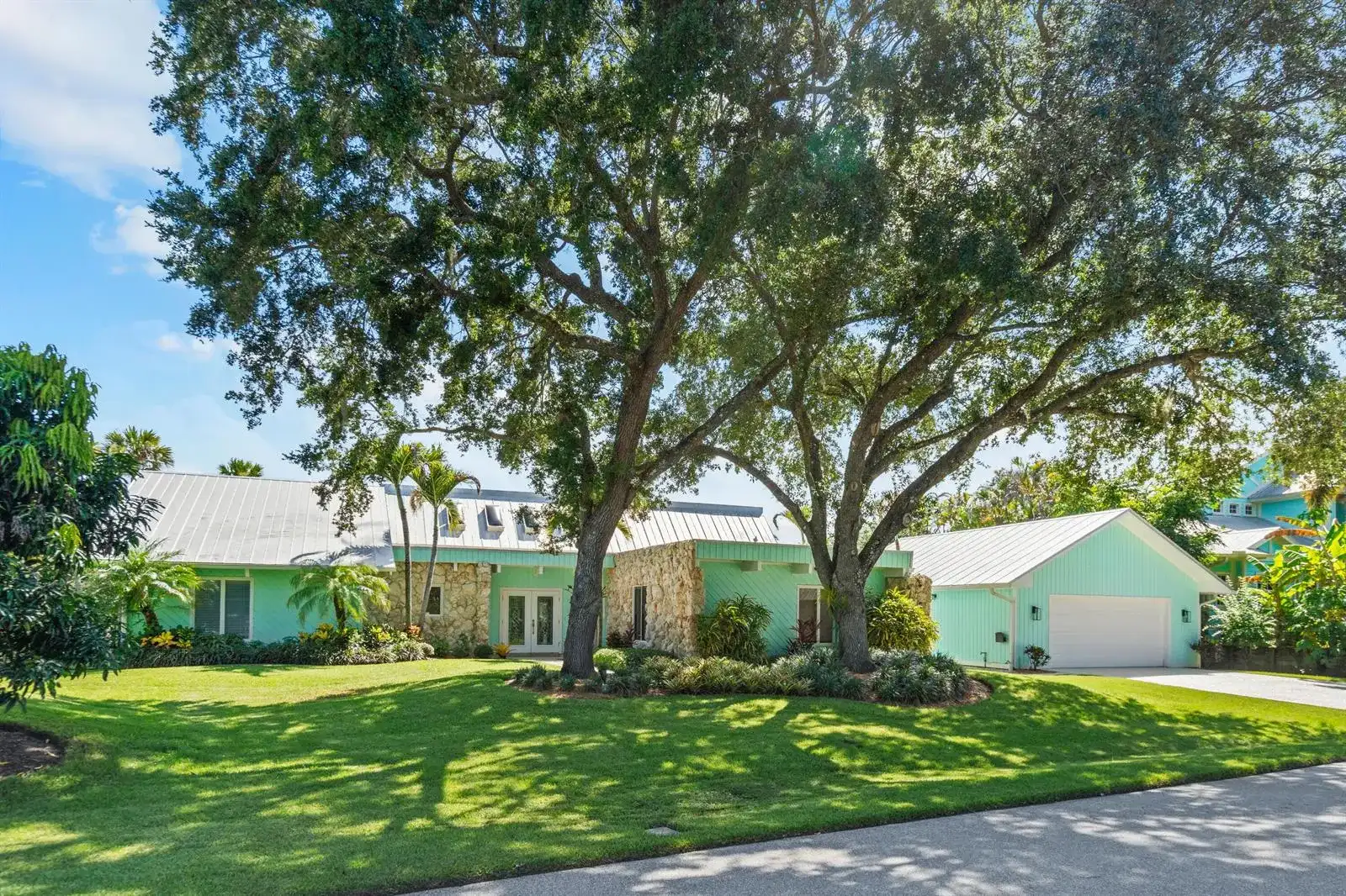 220 SW WILLOW LAKE Trail, Stuart FL 34997