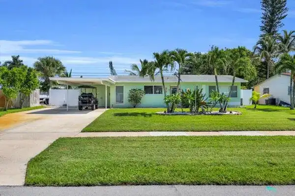 804 N Cinnamon Road, North Palm Beach FL 33408