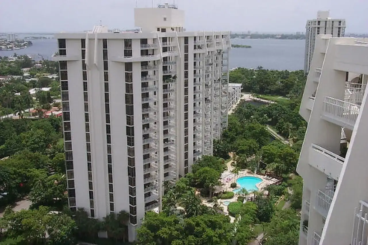 1000 Quayside Terrace # 408, Miami FL 33138