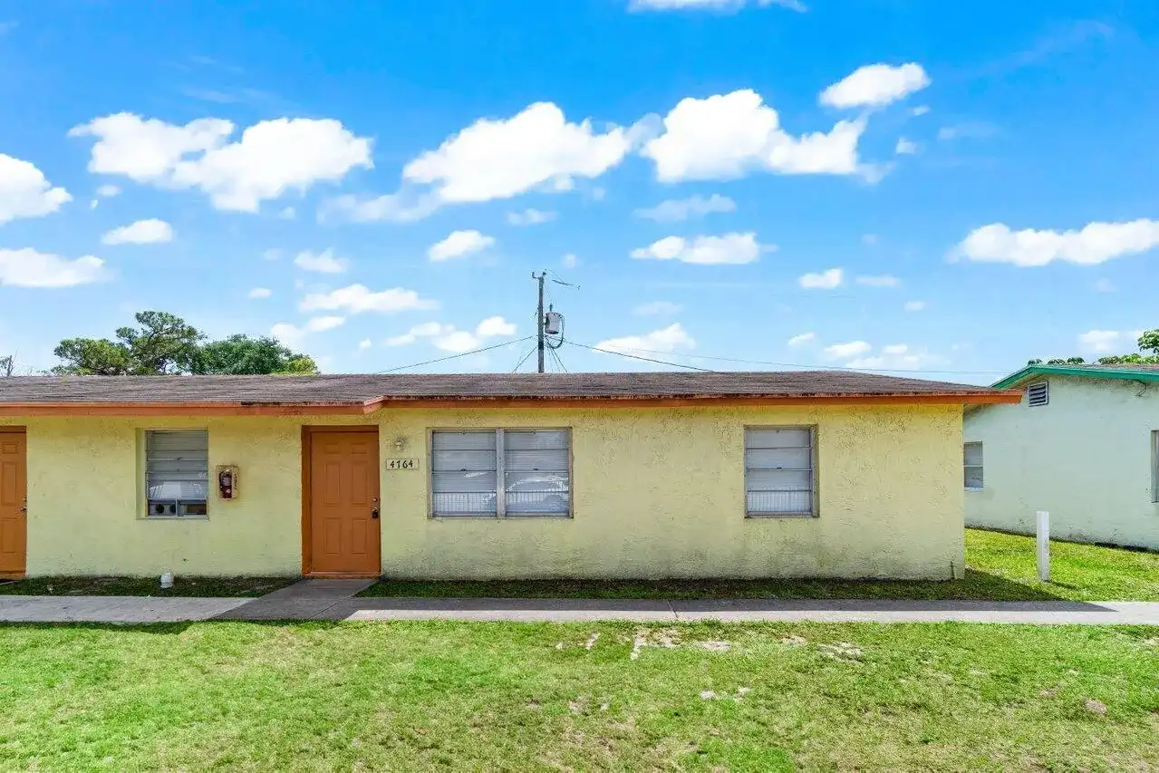 4764 Gulfstream Road, Lake Worth FL 33460