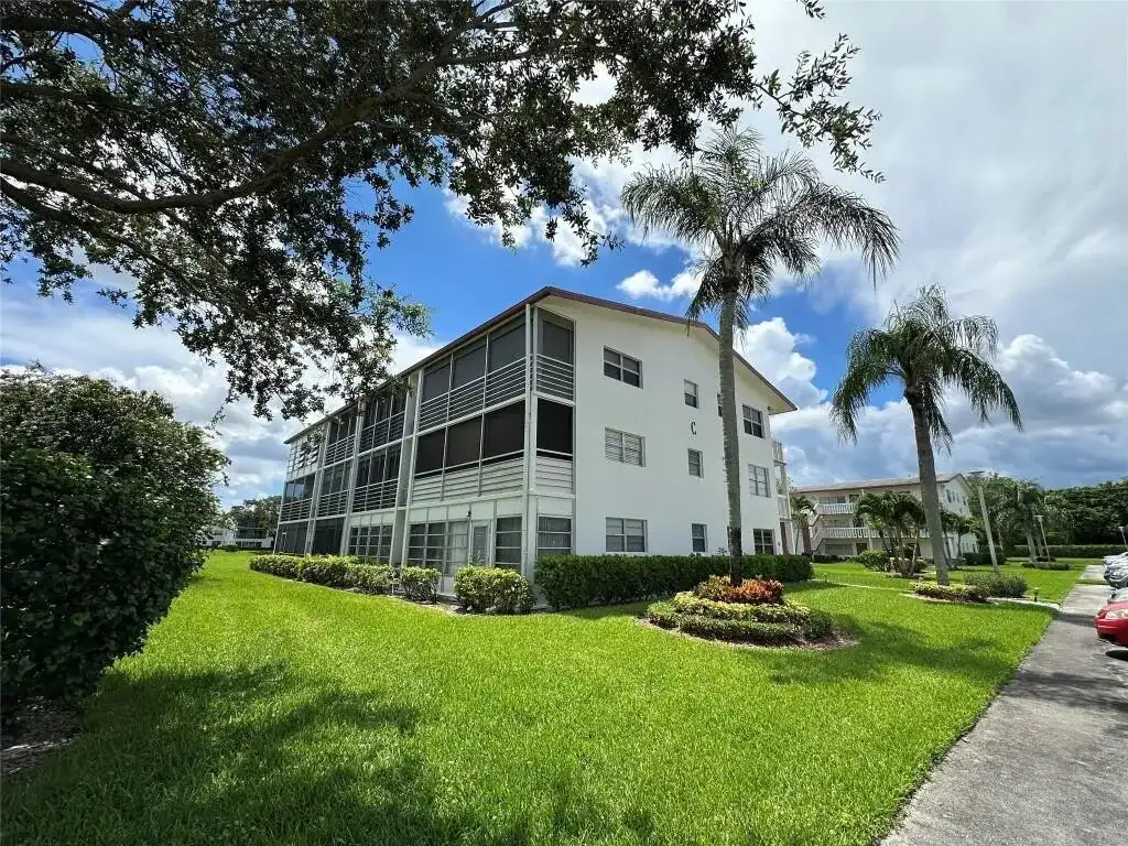 103 FANSHAW C # 103, Boca Raton FL 33434
