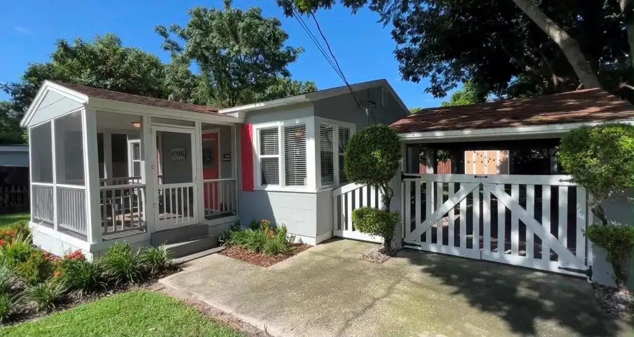 2350 MAYER Street, Orlando FL 32806