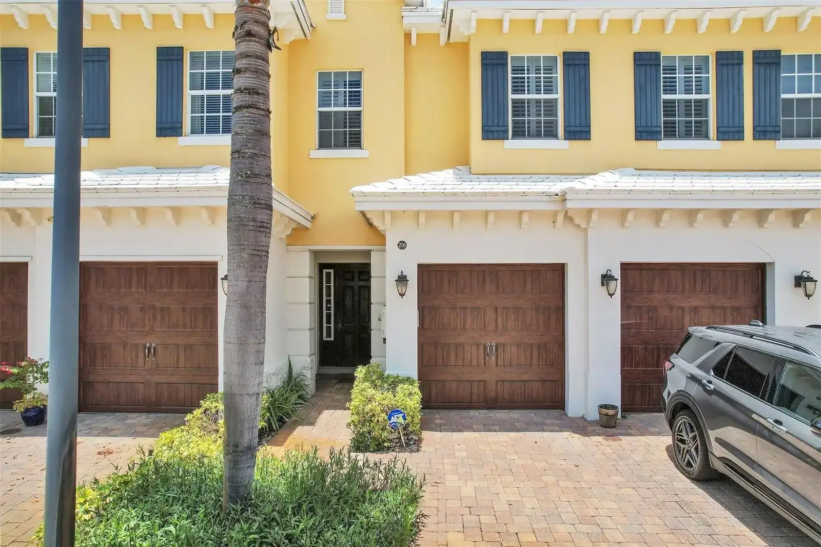 206 Mariner Court, North Palm Beach FL 33408