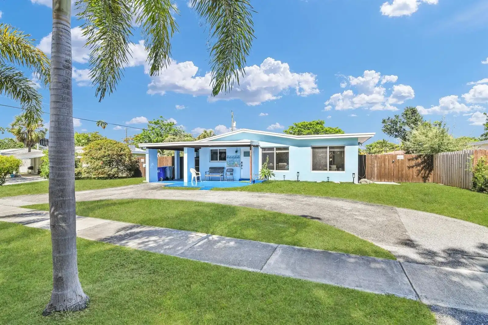 1218 SW 2ND Avenue, Pompano Beach FL 33060