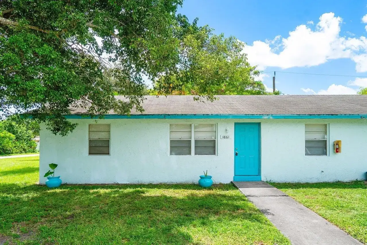 4861 Gulfstream Road, Lake Worth FL 33460
