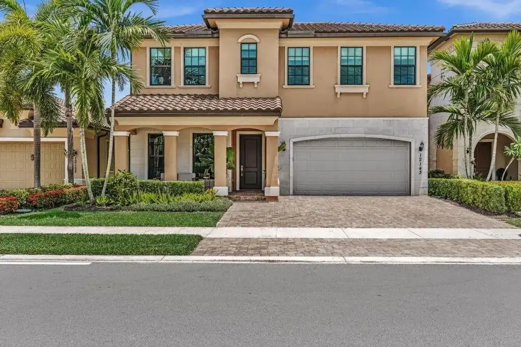 12143 S BAYPOINT Circle, Parkland FL 33076