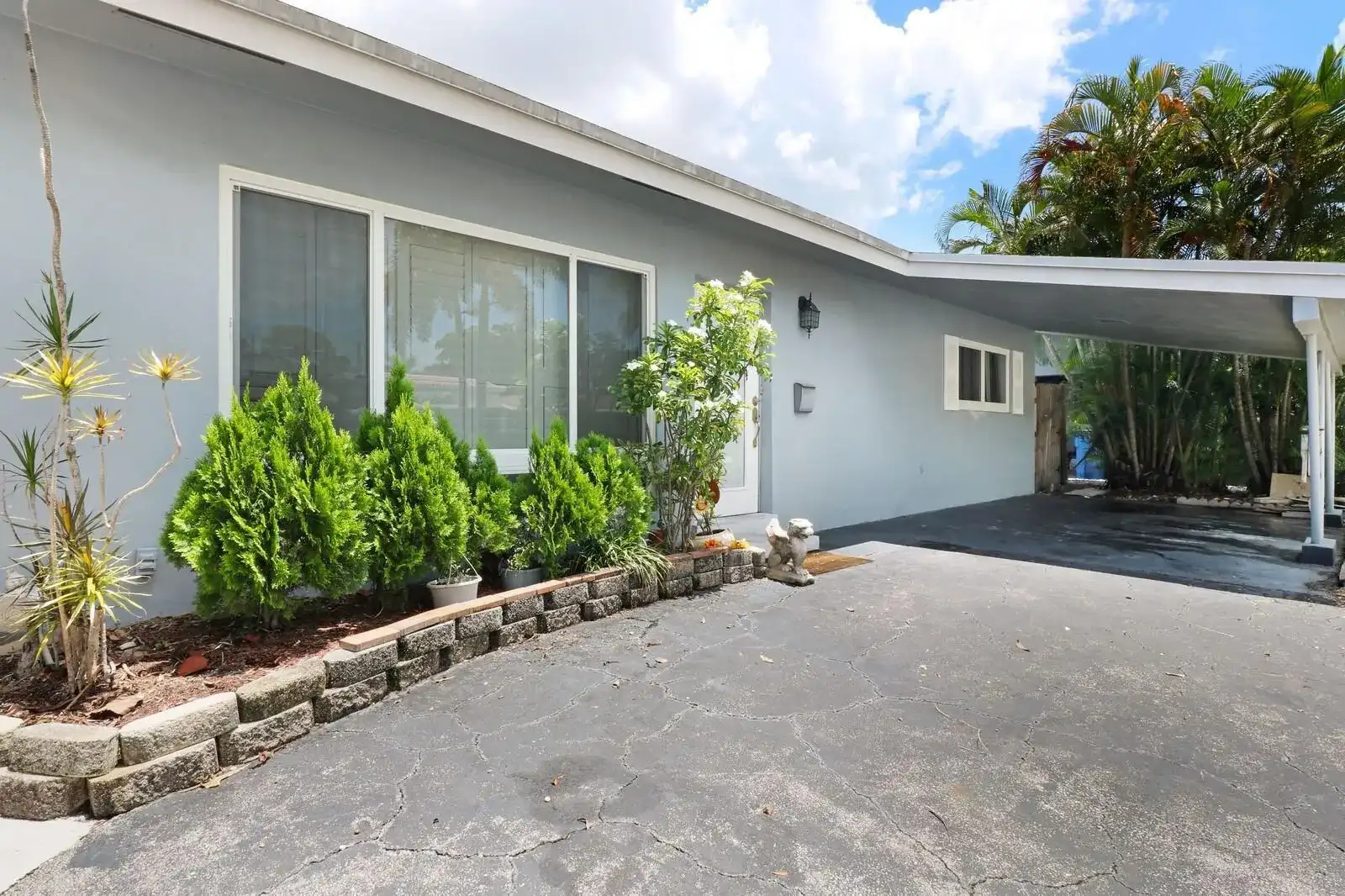 1435 NE 39th Street, Oakland Park FL 33334