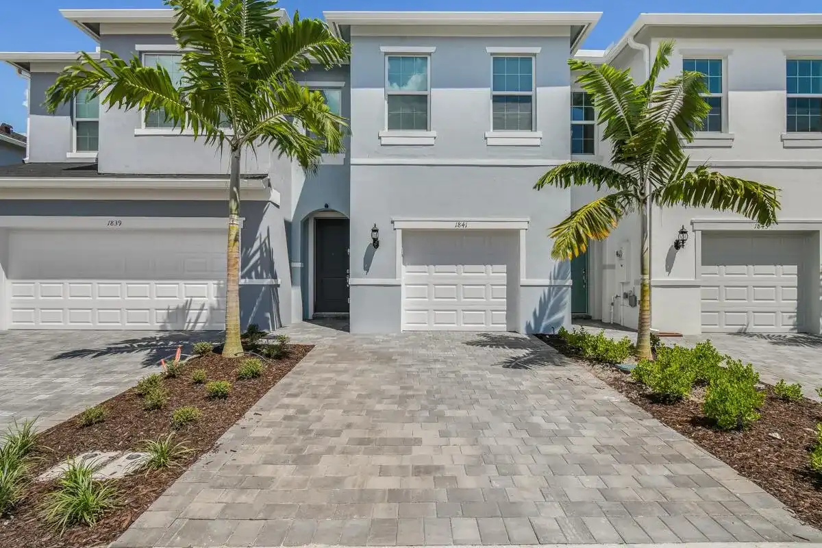 1841 SE Roxy Way, Stuart FL 34996