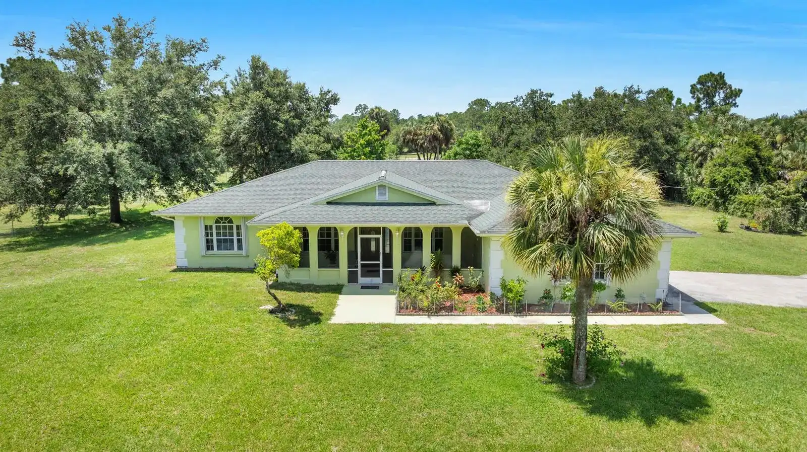 420 18TH Avenue NE, Naples FL 34120