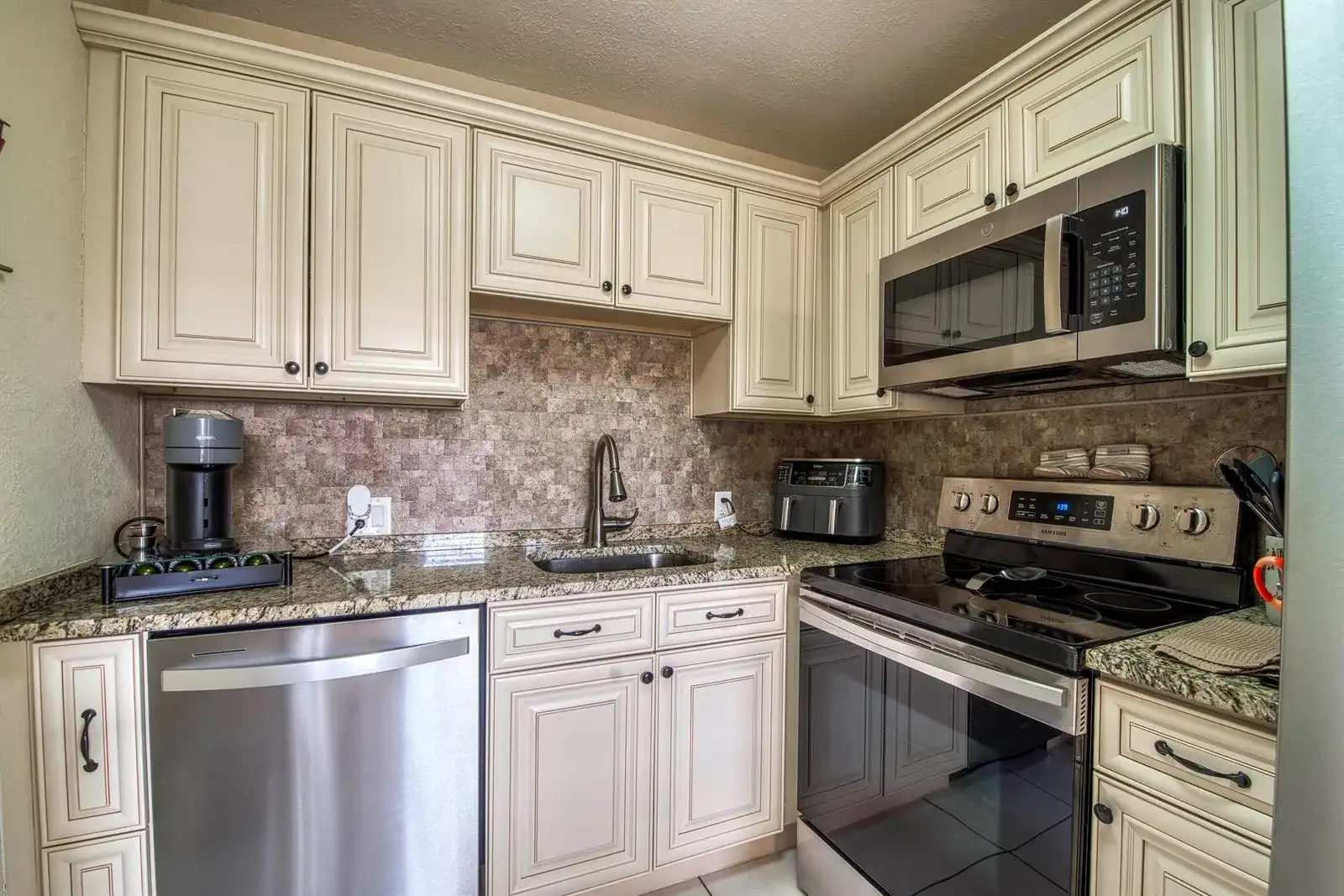 293 Brighton G, Boca Raton FL 33434