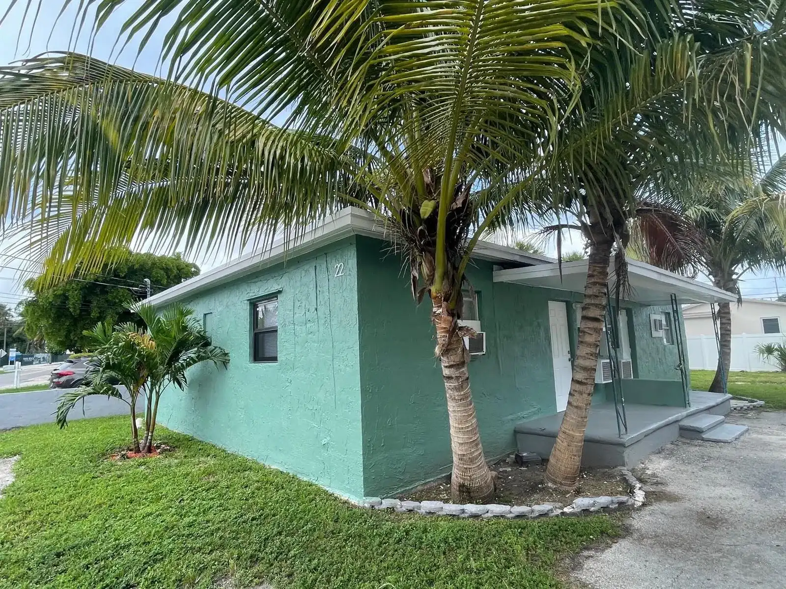 22 NW 8TH Avenue # 4, Dania Beach FL 33004