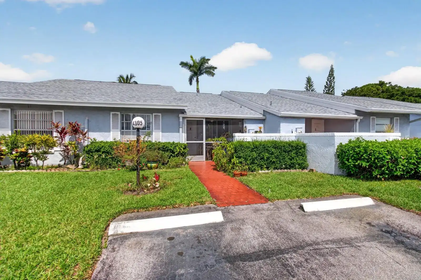 4305 LUCERNE VILLAS Lane, Lake Worth FL 33467