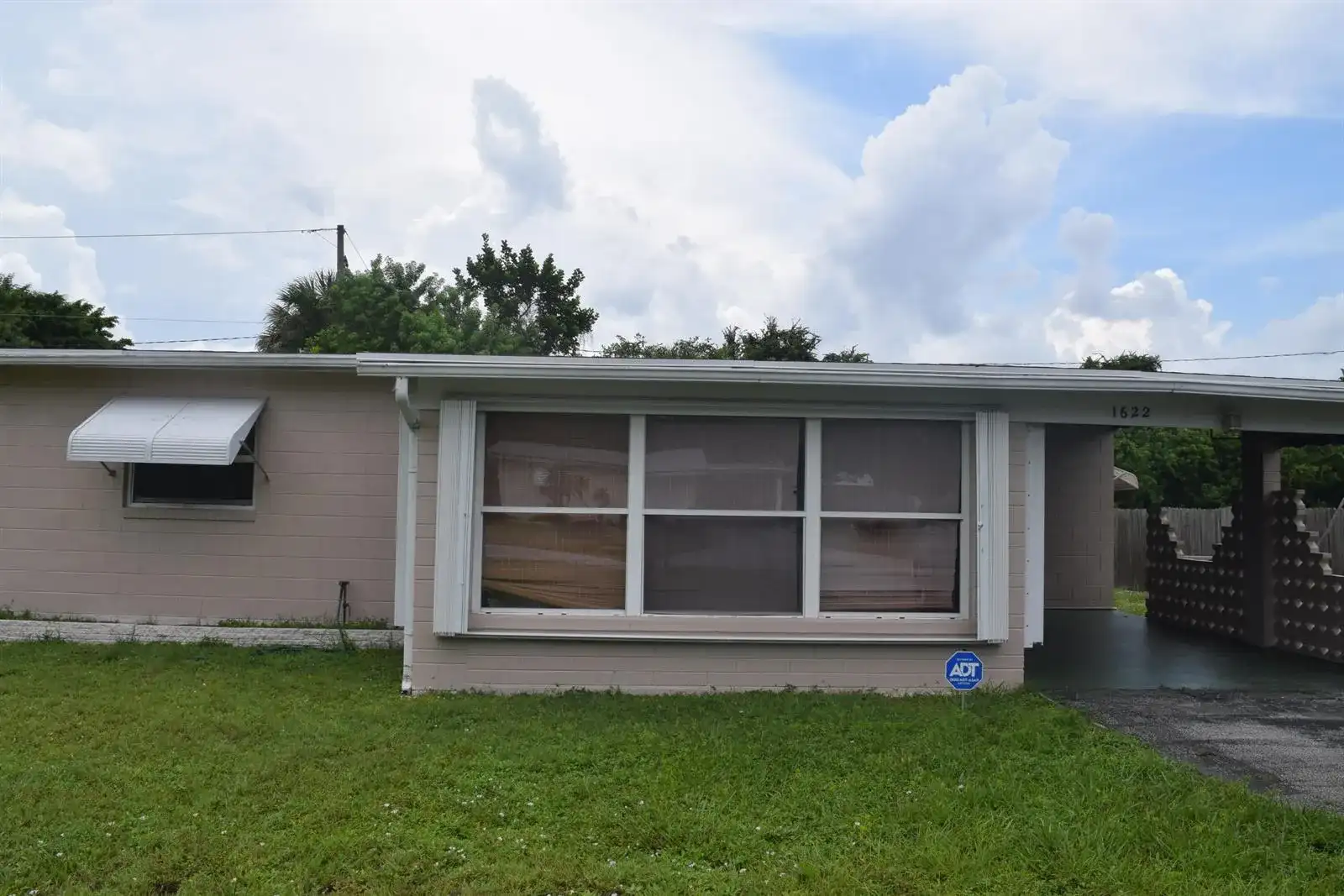 1622 NE Maureen Court, Jensen Beach FL 34957