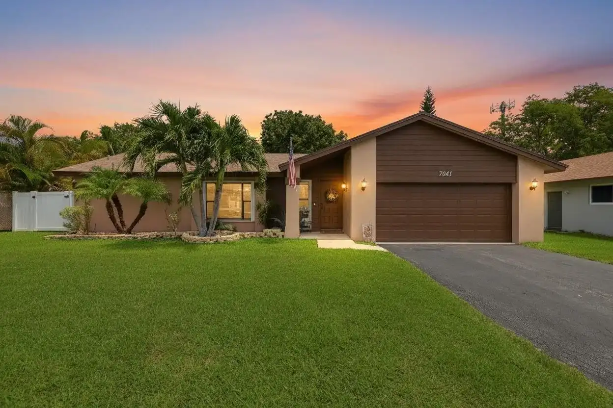 7041 NW 23RD Street, Margate FL 33063