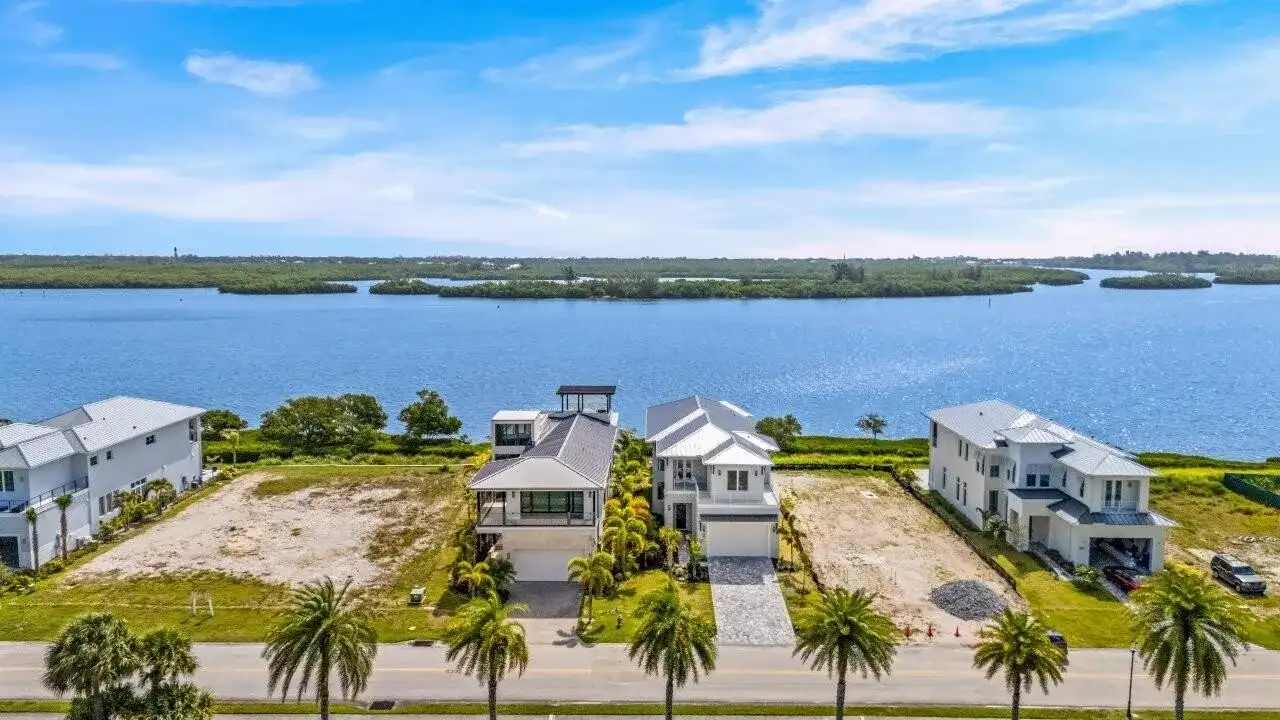 4848 S Harbor Drive, Vero Beach FL 32967