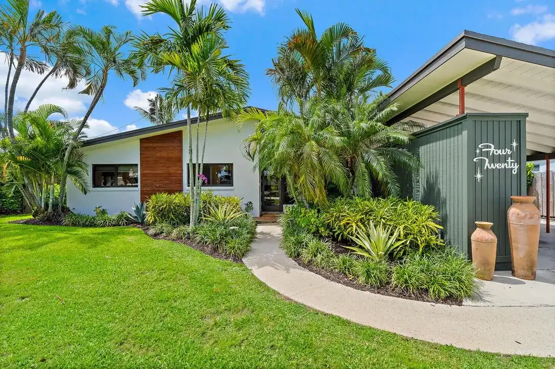 420 Gulf Road, North Palm Beach FL 33408