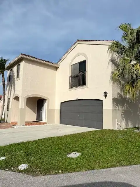 1731 SHORESIDE Circle, Wellington FL 33414