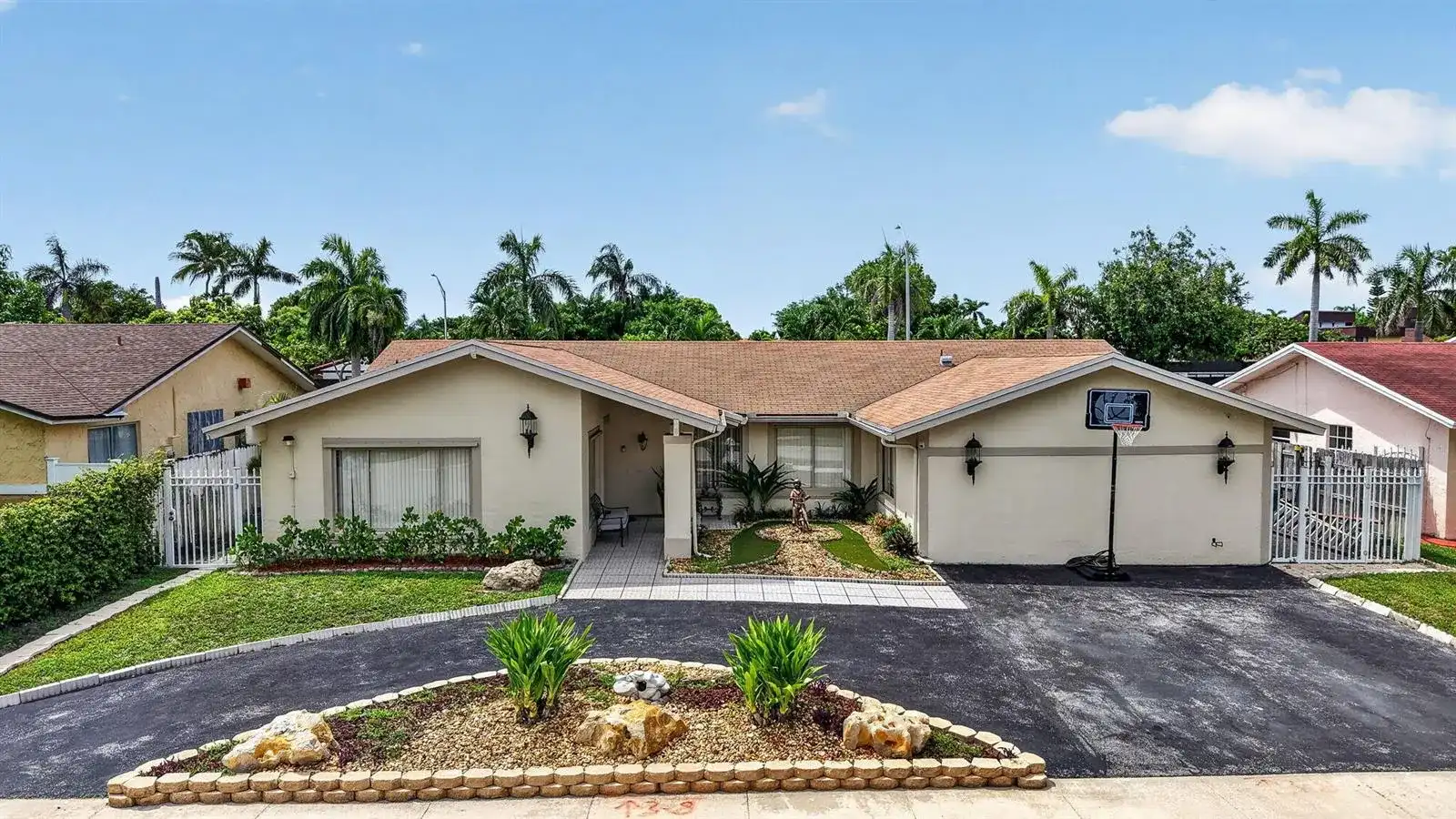 910 NE 205TH Street, Miami FL 33179
