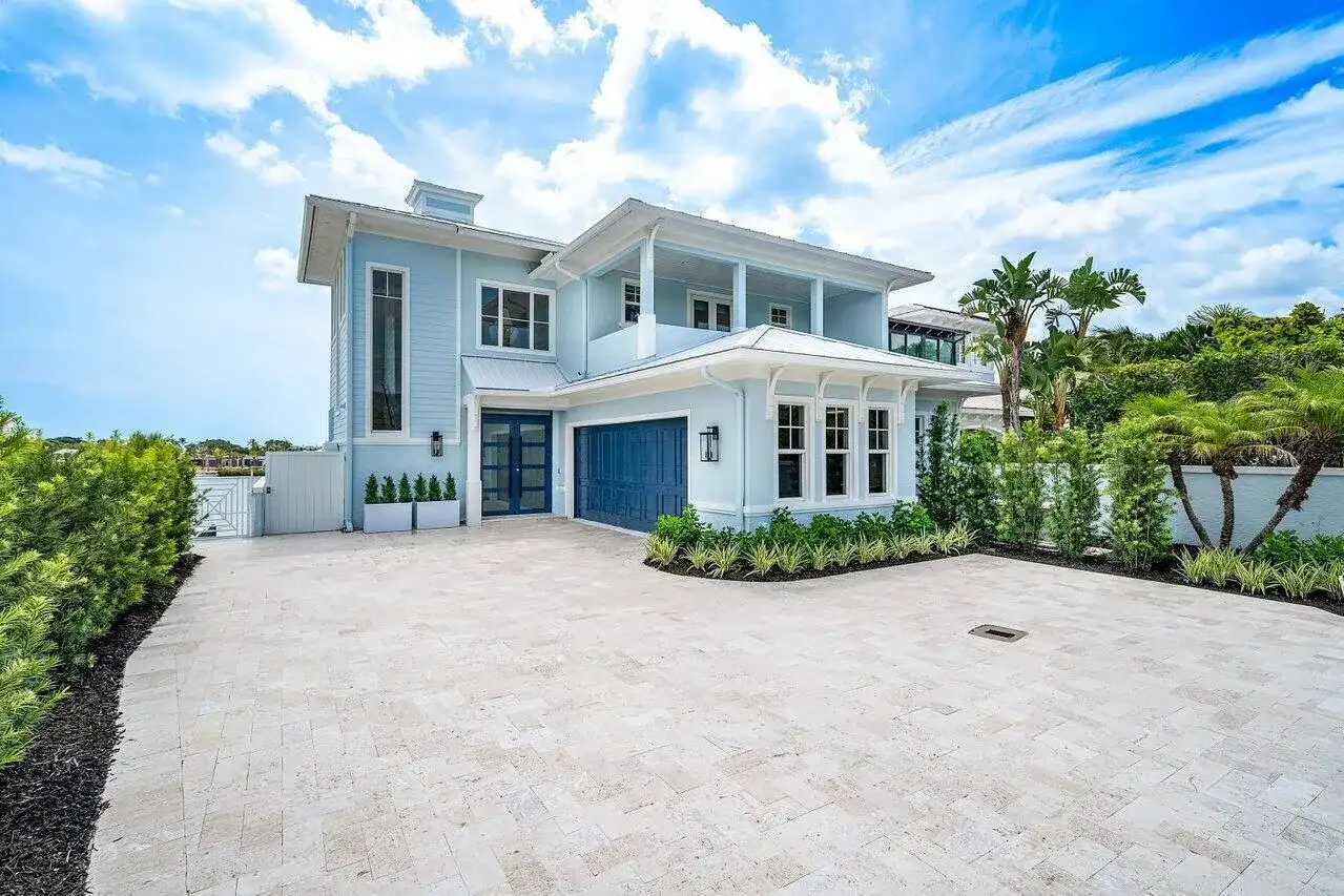 17727 SE Federal Highway, Jupiter FL 33469