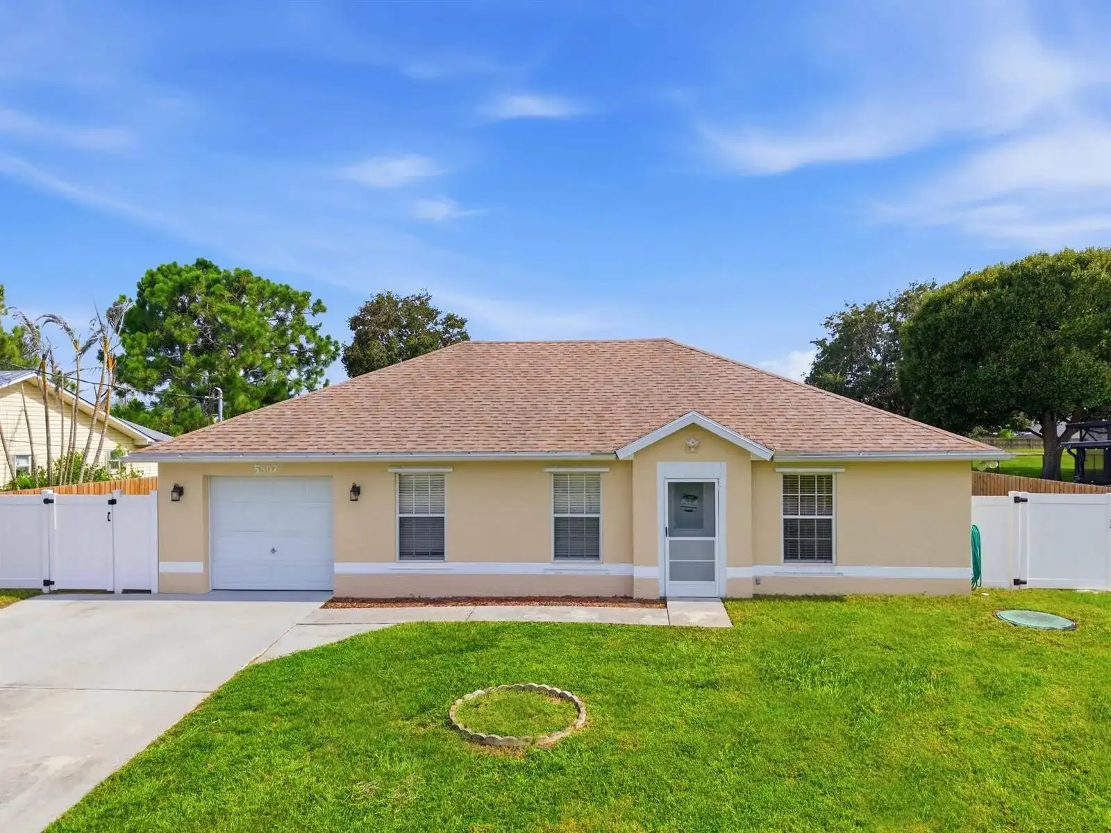 5807 NW BURRI Court, Port St. Lucie FL 34986