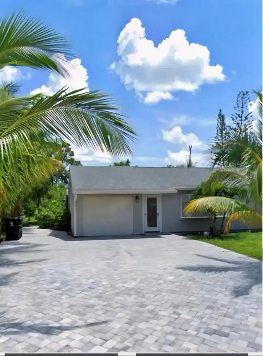 1813 SE Balleto Street, Port St. Lucie FL 34952