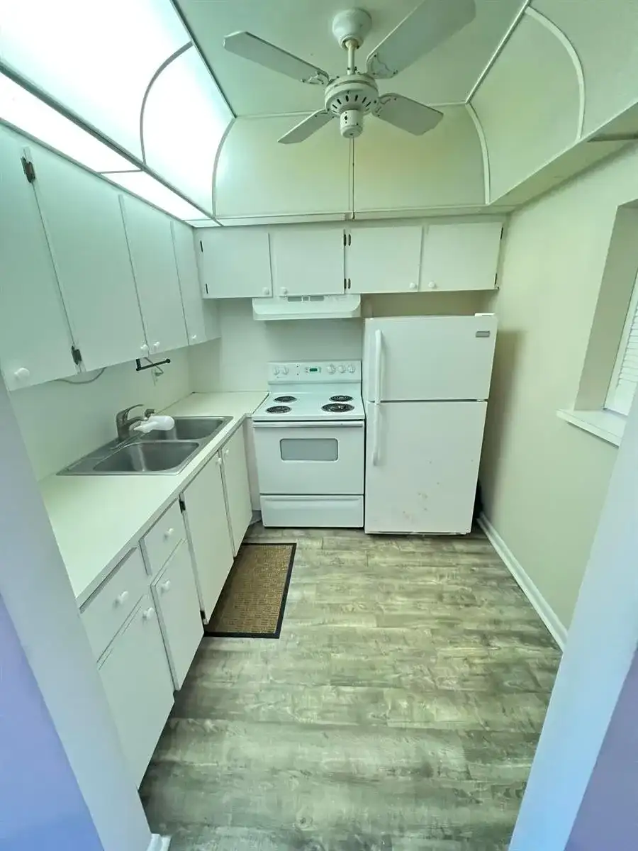 31 NORWICH B # 31, West Palm Beach FL 33417