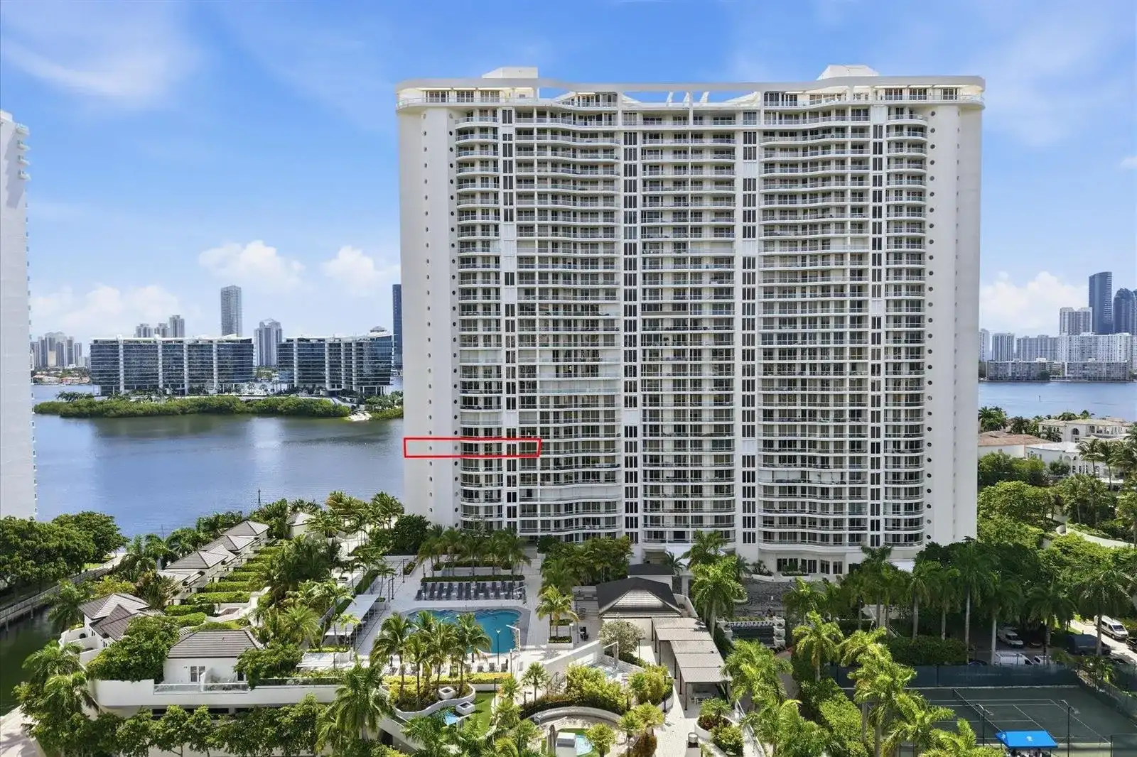 7000 W Island Boulevard # 907, Aventura FL 33160