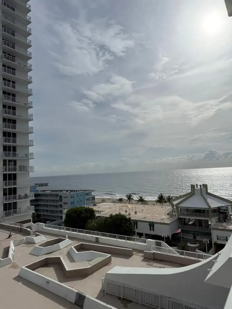 111 Briny Avenue # 905, Pompano Beach FL 33062