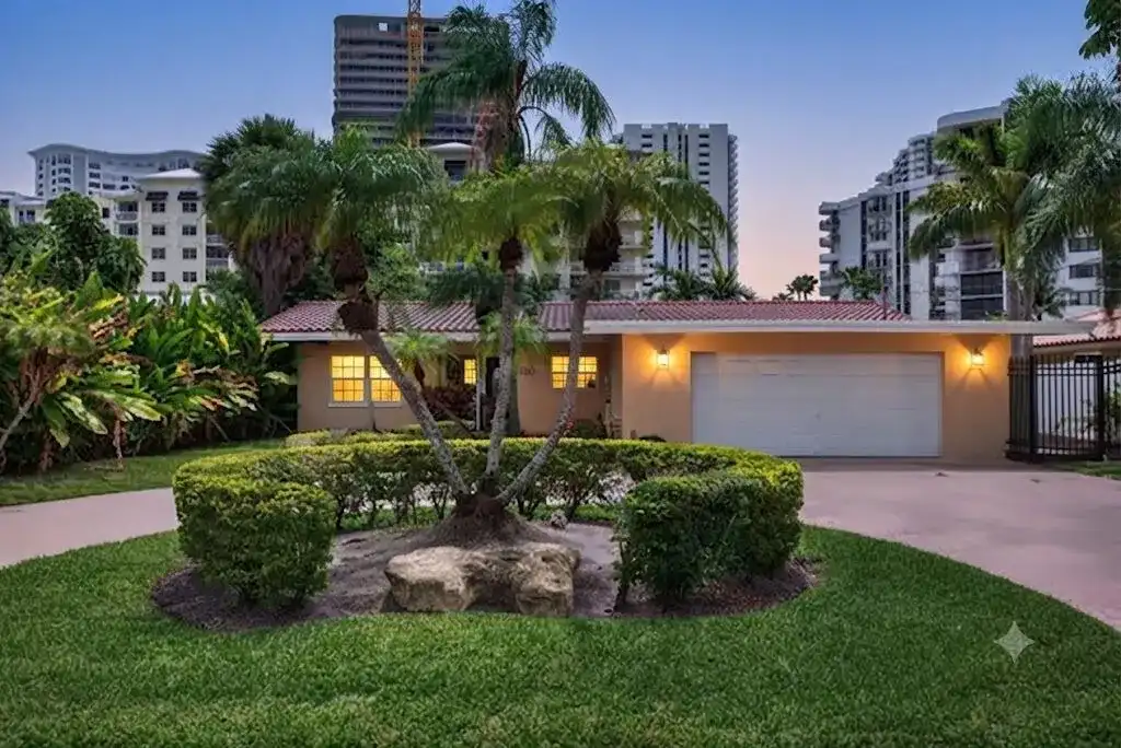 1390 E Terra Mar Drive, Pompano Beach FL 33062