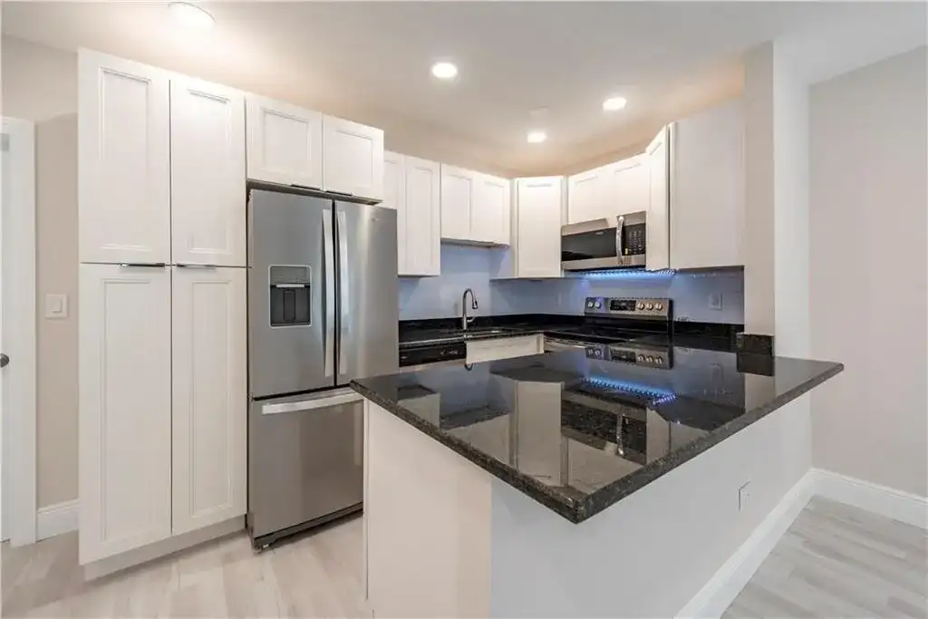 628 NE 8th Avenue # 4, Fort Lauderdale FL 33304