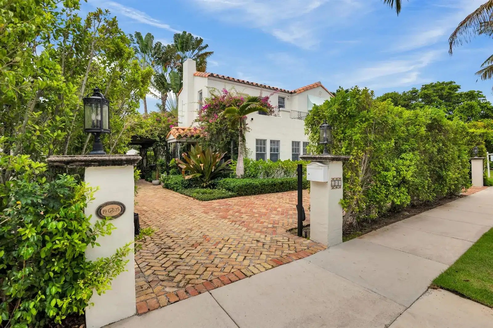230 SUNSET Road, West Palm Beach FL 33401