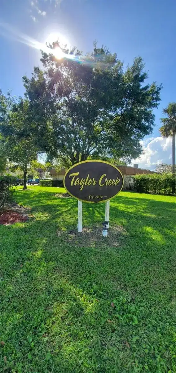 3124 US Highway 441 SE # J1, Okeechobee FL 34974