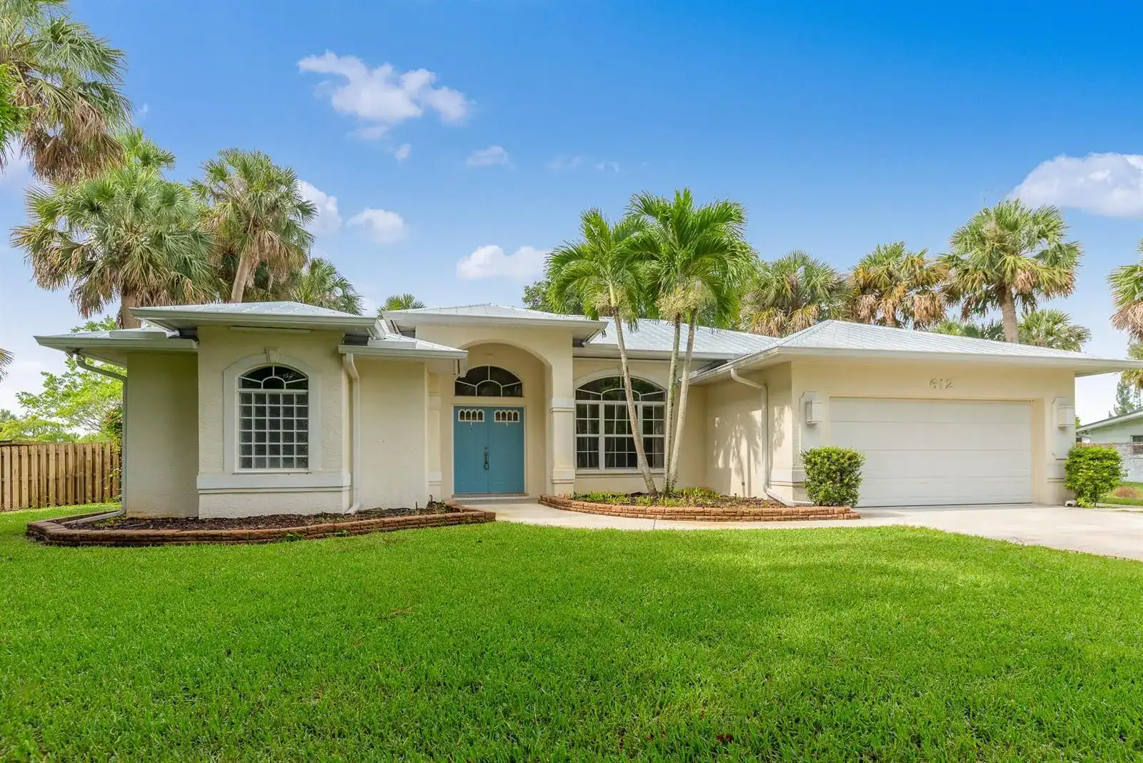 612 SE 6TH Street, Stuart FL 34994