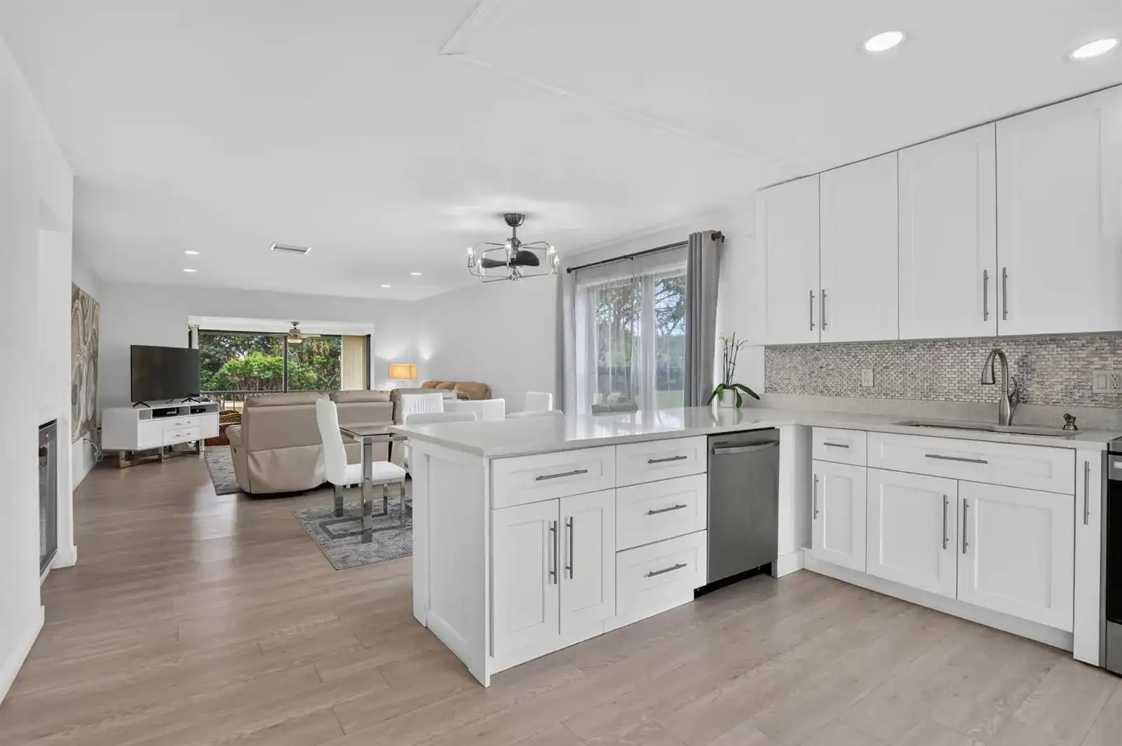 8545 Casa Del Lago # H, Boca Raton FL 33433