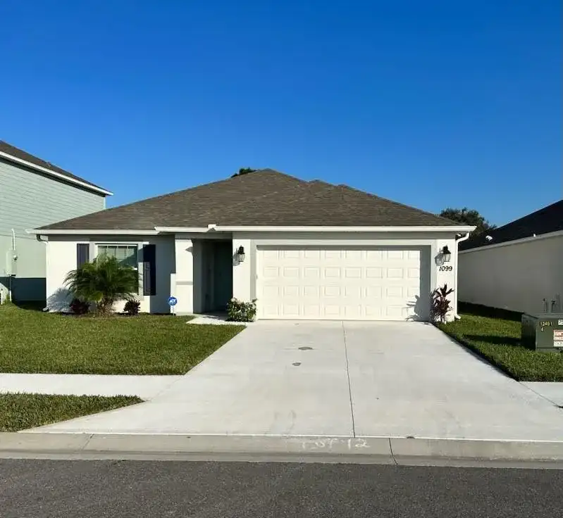 1099 Dania Circle NE, Palm Bay FL 32905