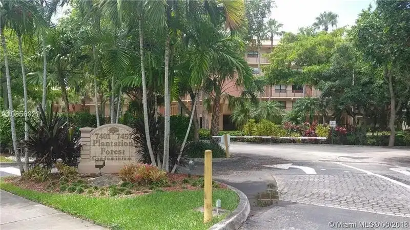 7451 NW 16th Street # 104, Plantation FL 33313