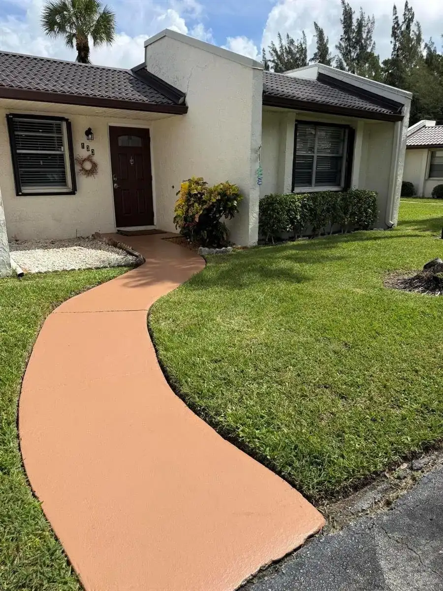 133 Lake Olive Drive, West Palm Beach FL 33411