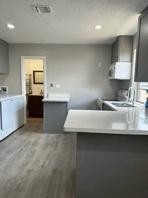 1938 CLEVELAND Street, Hollywood FL 33020