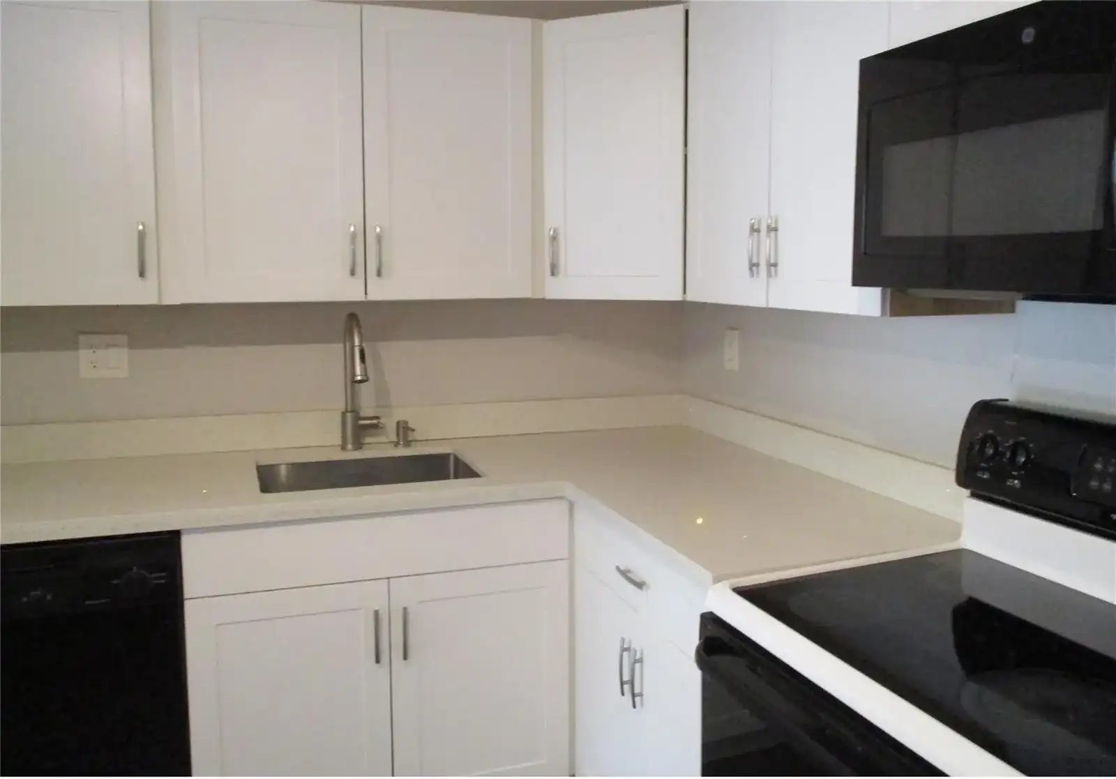 2731 TAFT Street # 201, Hollywood FL 33020