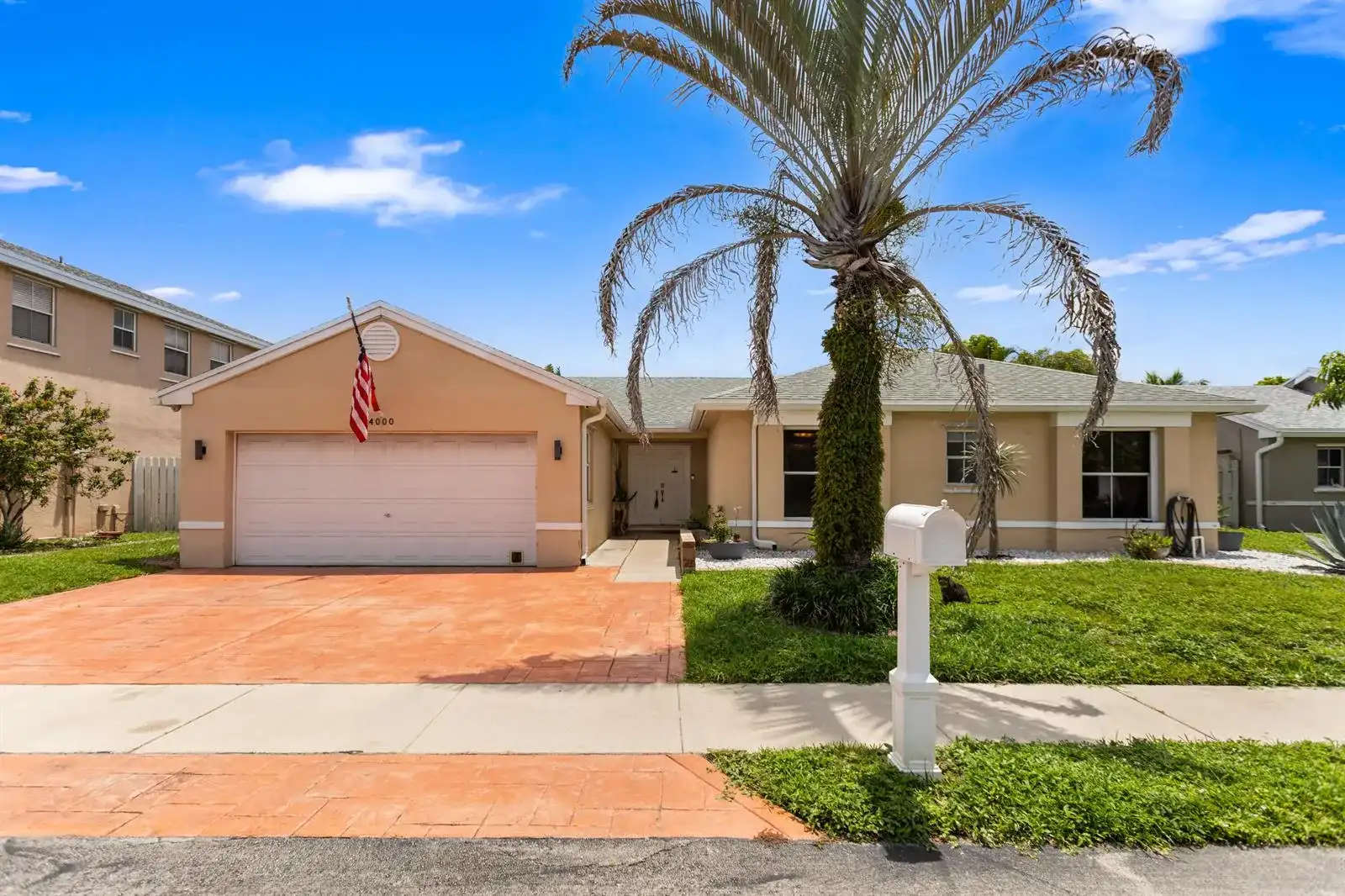 4000 SW 72ND Drive, Davie FL 33314