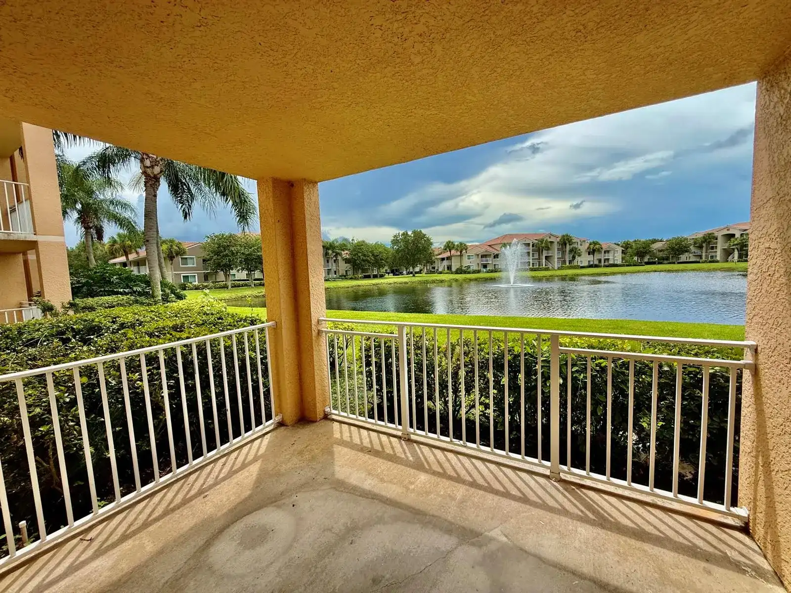 191 SW Palm Drive # 108, Port St. Lucie FL 34986