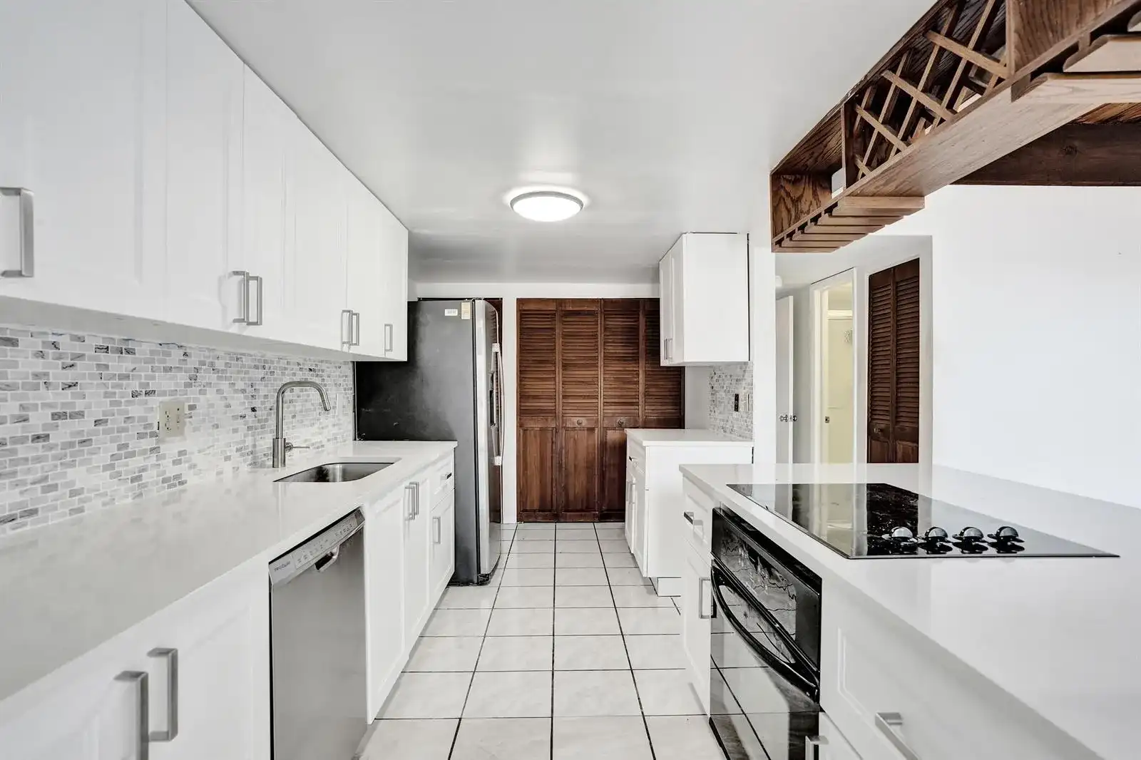 731 E COCO PLUM Circle # 4, Plantation FL 33324
